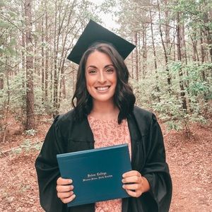 Meet your Posher, Madelyn